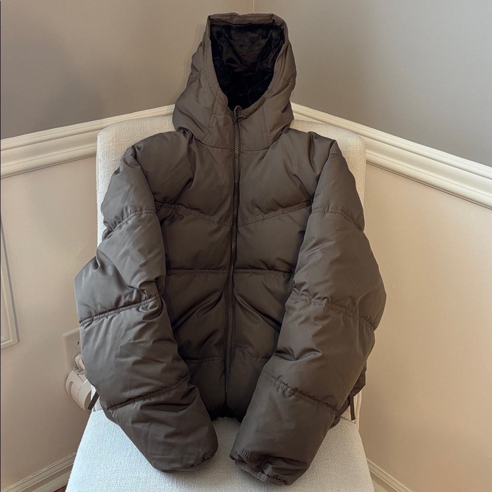 Men’s Hollister Faux Fur lined puffer jacket